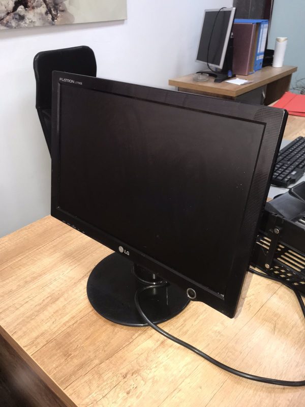 Monitor LG.